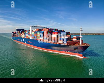 APL Lion City è una nave portacontainer gestita dalla CMA CGM sulla rotazione tra Asia ed Europa. Foto Stock