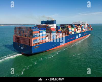 APL Lion City è una nave portacontainer gestita dalla CMA CGM sulla rotazione tra Asia ed Europa. Foto Stock