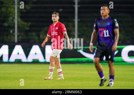 Eindhoven, Paesi Bassi. 14 agosto 2023. EINDHOVEN, PAESI BASSI - 14 AGOSTO: Jason van Duiven del PSV U23 durante il Keuken Kampioen Divisie match tra Jong PSV e Telstar al PSV Campus De Herdgang il 14 agosto 2023 a Eindhoven, Paesi Bassi. (Foto di Joris Verwijst/Orange Pictures) credito: Orange Pics BV/Alamy Live News Foto Stock
