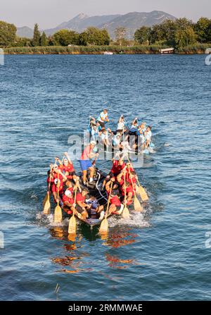 Neretva race, "Ladja competition" Foto Stock