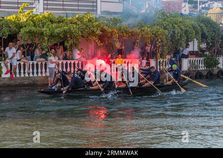 Neretva race, "Ladja competition" Foto Stock