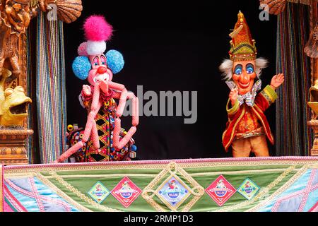 Spettacolo di marionette punch & Judy presso le alture di Abraham a Matlock, Derbyshire, Regno Unito Foto Stock