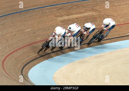 Team GB Women's team Pursuit durante le qualifiche, UCI Track Cycling World Championships, 4 agosto 2023 Foto Stock