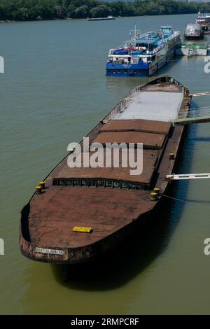 Bratislava, Slovacchia. 15 agosto 2023. Vista di una nave sul Danubio Foto Stock