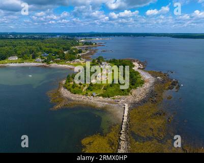 Fort Stark State Historic Site vista aerea in estate alla foce del fiume Piscataqua fino all'Oceano Atlantico a New Castle, New Hampshire, New Hampshire, USA. Foto Stock