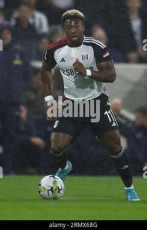 Adama Traore of Fulham sul pallone durante il secondo turno della Carabao Cup tra Fulham e Tottenham Hotspur al Craven Cottage di Londra martedì 29 agosto 2023. (Foto: Tom West | mi News) crediti: MI News & Sport /Alamy Live News Foto Stock