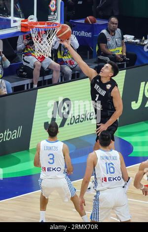 Pasay, Filippine. 30 agosto 2023. Reuben te Rangi, squadra di basket neozelandese, visto in azione durante la partita di Coppa del mondo di pallacanestro maschile FIBA 2023 tra Grecia e nuova Zelanda alla MOA Arena. Punteggio finale Grecia 83:74 nuova Zelanda. Credito: SOPA Images Limited/Alamy Live News Foto Stock