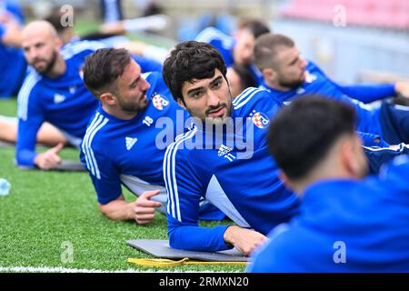 Praga, Repubblica Ceca. 30 agosto 2023. Mahir Emreli della Dinamo Zagabria durante la sessione di allenamento al Letna Stadium di Praga, Repubblica Ceca, il 30 agosto 2023. In vista della seconda partita di UEFA Europa League tra Sparta Praha e Dinamo Zagabria. Foto: Marko Lukunic/PIXSELL credito: Pixsell/Alamy Live News Foto Stock