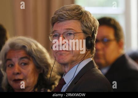 Economista Jeffrey Sachs ritratto del professore alla Columbia University e specialista dello sviluppo sostenibile, al seminario Global Order for Tomorow Foto Stock