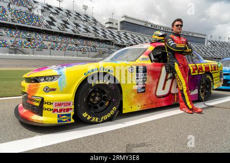 Daytona, Florida, Stati Uniti. 25 agosto 2023. NASCAR Xfinity driver, Gray Gaulding (08) scende in pista per la Wawa 250 motorizzata dalla Coca-Cola al Daytona International Speedway di Daytona, Florida. (Immagine di credito: © Logan T Arce Grindstone Media GR/ASP) SOLO USO EDITORIALE! Non per USO commerciale! Foto Stock