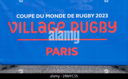 Parigi, Francia - 08 30 2023 : ingresso al villaggio di rugby a Parigi, Place de la Concorde, per la Coppa del mondo di rugby 2023 Foto Stock