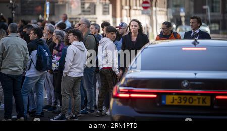 L'AIA - Ministro uscente Hanke Bruins slot presso il Ministero degli affari generali per una consultazione finale sul bilancio del prossimo anno. Il gabinetto di custodia ha concordato il bilancio del prossimo anno. ANP JEROEN JUMELET netherlands Out - belgium Out Foto Stock