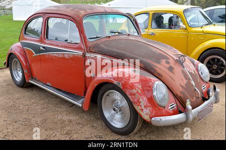 Volkswagen VW Beetle Red Black Rusty Vintage retro Show Shine Day Out, Melbourne Victoria Foto Stock