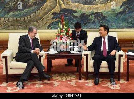 Il Vicepresidente cinese li Yuanchao (R) incontra l'ex primo ministro italiano Romano Prodi a Pechino, capitale della Cina, 26 gennaio 2015. ) Yxb) CHINA-BEIJING-li YUANCHAO-ITALY-PRODI-MEETING(CN) RaoxAimin PUBLICATIONxNOTxINxCHN Foto Stock