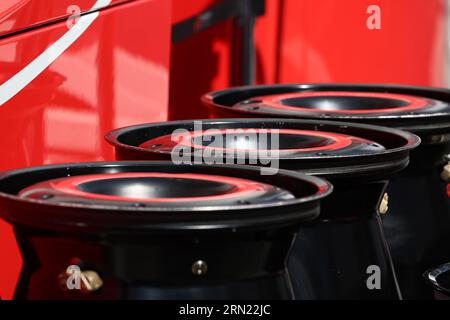 Monza, Italia. 31 agosto 2023. Cerchioni ruota. Campionato del mondo di Formula 1, Gran Premio d'Italia, Rd 15, giovedì 31 agosto 2023. Monza Italia. Crediti: James Moy/Alamy Live News Foto Stock