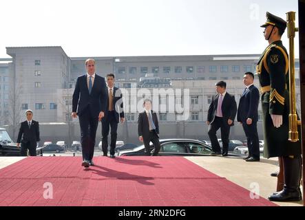 (150302) -- PECHINO, 2 marzo 2015 -- il principe Guglielmo (fronte L) della Gran Bretagna arriva alla grande sala del popolo per un incontro con il vicepresidente cinese li Yuanchao a Pechino, capitale della Cina, 2 marzo 2015. ) (lfj) CHINA-BEIJING-li YUANCHAO-PRINCE WILLIAM-MEETING (CN) LixTao PUBLICATIONxNOTxINxCHN Pechino 2 marzo 2015 Gran Bretagna Il fronte del Principe Guglielmo arriva NELLA sala grande delle celebrità per un incontro con il Vice Presidente cinese Left Yuan Chao a Pechino capitale della Cina 2 marzo 2015 Cina Pechino Left Yuan Chao Prince William riunione CN LixTao PUBLICATIONxNOTxINxCHN Foto Stock