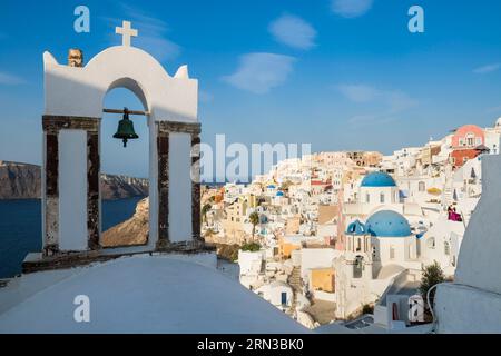 Grèce, arcipelago delle Cicladi, isola di Santorin, villaggio di Oia Foto Stock