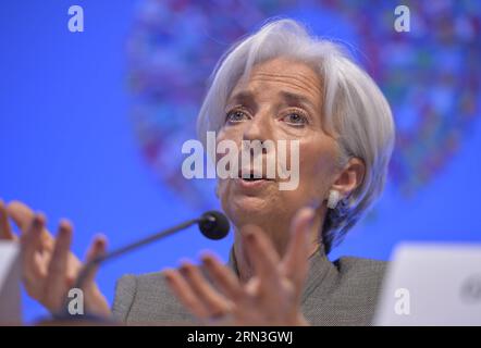 (150416) -- WASHINGTON D.C., 16 aprile 2015 -- l'amministratore delegato del Fondo monetario internazionale (FMI) Christine Lagarde partecipa a una conferenza stampa di apertura delle riunioni di primavera del FMI-Banca Mondiale 2015 a Washington D.C., capitale degli Stati Uniti, 16 aprile 2015. Giovedì i capi della Banca mondiale e del Fondo monetario internazionale (FMI) hanno dichiarato che le due organizzazioni sono disposte a rafforzare la cooperazione con l'Asia Infrastructure Investment Bank (AIIB) per affrontare l'enorme potenziale della regione. ) US-WASHINGTON D.C.-FMI-WORLD BANK-AIIB-COOPERAZIONE BaoxDandan PUBLICATIONxNOTxINxCHN WAS Foto Stock