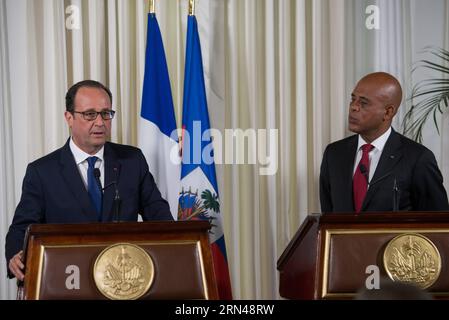 (150512) -- PORT AU PRINCE, 12 maggio 2015 -- il presidente di Haiti Michel Martelly (R) e il suo omologo francese Francois Hollande partecipano a una conferenza stampa congiunta nel Palazzo Nazionale di Port-au-Prince, Haiti, il 12 maggio 2015. Il presidente francese Francois Hollande ha iniziato una visita ufficiale ad Haiti martedì. Luz Sosa) (da) HAITI-PORT AU PRINCE-FRANCE-POLITICS-VISIT e LuzxSosa PUBLICATIONxNOTxINxCHN 150512 Port Au Prince 12 maggio 2015 il presidente di HAITI Michel Martelly r e la sua parte francese Francois Hollande partecipano a una conferenza stampa congiunta nel Palazzo Nazionale di Port Au Prince HAITI IL 12 maggio 20 Foto Stock