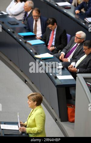 (150521) -- BERLINO, 21 maggio 2015 -- la cancelliera tedesca Angela Merkel parla del prossimo vertice del G7 durante una riunione al Bundestag, la camera bassa del parlamento, a Berlino, in Germania, il 21 maggio 2015. ) GERMANIA-BERLINO-ANGELA MERKEL Zhangxfan PUBLICATIONxNOTxINxCHN 150521 Berlino 21 maggio 2015 la Cancelliera tedesca Angela Merkel parla DEL prossimo vertice del G7 durante una sessione di riunione AL Bundestag la camera bassa del Parlamento a Berlino Germania IL 21 maggio 2015 Germania Angela Merkel Zhangxfan PUBLICATIONxNOTxINxCHN Foto Stock