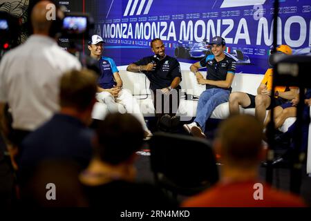 Monza, Italia. 31 agosto 2023. #23 Alexander Albon (THA, Williams Racing), #44 Lewis Hamilton (GBR, Mercedes-AMG Petronas F1 Team), #31 Esteban Ocon (fra, BWT Alpine F1 Team), Gran Premio d'Italia di F1 all'autodromo Nazionale Monza il 31 agosto 2023 a Monza, Italia. (Foto di HIGH TWO) credito: dpa/Alamy Live News Foto Stock