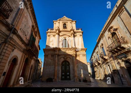 Super Wide Angle, Chiesa di San Michele Arcangelo, Chiesa dell'Arcangelo Michele, Scigli, città barocca, angolo barocco, Sud-est, Sicilia, Italia, EUR Foto Stock