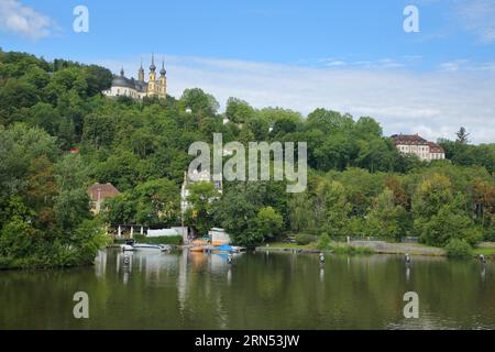 Veduta della Käppele Visitazione della chiesa di pellegrinaggio della Vergine Maria costruita da Balthasar Neumann e Main, Würzburg, bassa Franconia, Franconia, Baviera Foto Stock