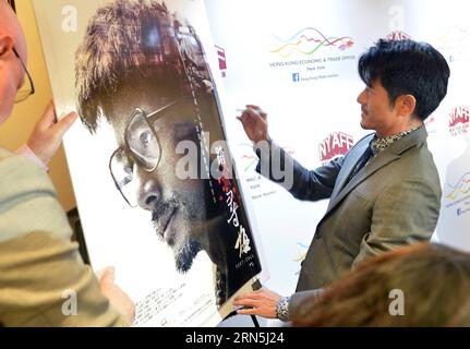 L'attore-cantante Aaron Kwok di Hong Kong partecipa a una conferenza stampa e a un ricevimento serale di apertura per il prossimo New York Asian Film Festival 2015 a New York, negli Stati Uniti, il 26 giugno 2015. ) U.S.-NEW YORK-ASIAN FILM FESTIVAL WangxLei PUBLICATIONxNOTxINxCHN attore cantante Aaron Kwok dalla Cina Hong Kong partecipa a una conferenza stampa e a un ricevimento di apertura per il prossimo New York Asian Film Festival 2015 a New York negli Stati Uniti IL 26 2015 giugno U S New York Asian Film Festival WangxLei PUBLICATIONxNOTxINxCHN Foto Stock