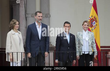 (150701) -- ZACATECAS, 1 luglio 2015 -- (L-R) Regina di Spagna Letizia, Re di Spagna Felipe vi, Presidente messicano Enrique pena Nieto e sua moglie Angelica Rivera, si pongono di fronte al Museo Viceregale di Guadalupe nella città di Zacatecas, capitale dello stato di Zacatecas, Messico, il 1 luglio 2015. Il re di Spagna, Felipe vi, e la regina Letizia, insieme al presidente messicano Enrique pena Nieto e a sua moglie, la first lady Angelica Rivera, visitarono il Viceregal Museum di Guadalupe come parte della loro ultima visita di stato in Messico. Emmanuel Ortega) (vf) MEXICO-ZACATECAS-SPAIN-POLITICS-ROYALTIES e Emmanuel Foto Stock