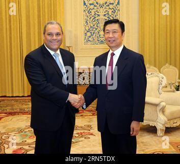 (150703) -- PECHINO, 3 luglio 2015 -- il vicepresidente cinese li Yuanchao (R) incontra il presidente colombiano del Congresso Jose David Name Cardozo a Pechino, capitale della Cina, 3 luglio 2015. ) (Zwx) RIUNIONE CINA-COLOMBIA (CN) LiuxWeibing PUBLICATIONxNOTxINxCHN 150703 Pechino 3 luglio 2015 il vicepresidente cinese Left Yuan Chao r incontra il presidente del Congresso colombiano Jose David Name Cardozo a Pechino capitale della Cina 3 luglio 2015 zwx China Colombia Meeting CN LiuxWeibing PUBLICATIONxNOTxINxCHN Foto Stock