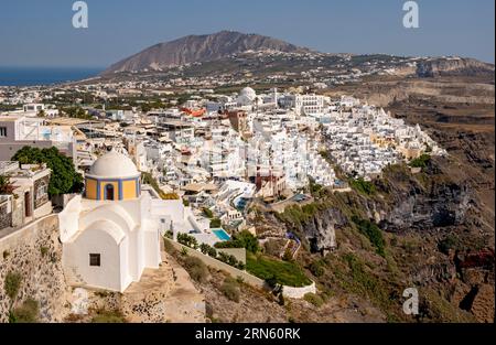 Vista panoramica di Fira, Santorini, Grecia Foto Stock