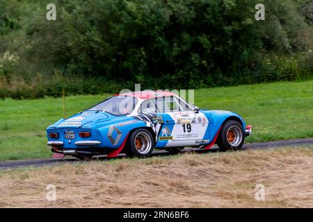 ADAC Eifel Rally Festival 2023, auto d'epoca, Alpine Renault A 110 1800, Vulkaneifel, Eifel, Renania-Palatinato, Germania Foto Stock