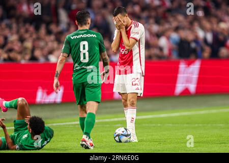 Amsterdam, Paesi Bassi. 31 agosto 2023. AMSTERDAM, PAESI BASSI - AGOSTO 31: Claude Goncalves dei Ludogorets, Steven Berghuis dell'Ajax deluso durante la partita di andata e ritorno di UEFA Europa League tra Ajax e Ludogorets alla Johan Cruijff Arena il 31 agosto 2023 ad Amsterdam, Paesi Bassi (foto di Peter Lous/Orange Pictures) credito: Orange Pics BV/Alamy Live News Foto Stock