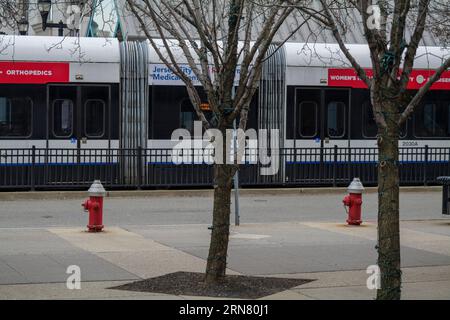 Jersey City, New Jersey, USA, vista della stazione della metropolitana leggera di Exchange Place Foto Stock