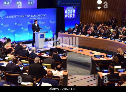 (150928) -- NEW YORK, 28 settembre 2015 -- il presidente cinese Xi Jinping si rivolge al Leaders Summit on Peacekeeping presso la sede delle Nazioni Unite a New York il 28 settembre 2015. ) (Ry) DISCORSO DEL PRESIDENTE ONU-CINESE LixTao PUBLICATIONxNOTxINxCHN New York settembre 28 2015 il presidente cinese Xi Jinping si rivolge al vertice dei leader SULLA pacificazione PRESSO la sede delle Nazioni Unite a New York settembre 28 2015 Ry discorso del Presidente delle Nazioni Unite cinese LixTao PUBLICATIONxNOTxINxCHN Foto Stock