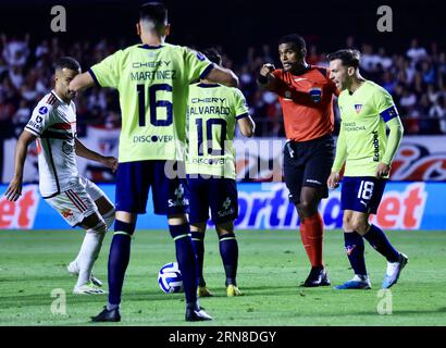 San Paolo, Brasile. 31 agosto 2023. SP - SAN PAOLO - 08/31/2023 - COPA SUL-AMERICANA 2023, SAO PAULO X LDU - l'arbitro durante la partita tra San Paolo e LDU allo stadio Morumbi per il campionato di Copa Sudamericana 2023. Foto: Marcello Zambrana/AGIF/Sipa USA credito: SIPA USA/Alamy Live News Foto Stock