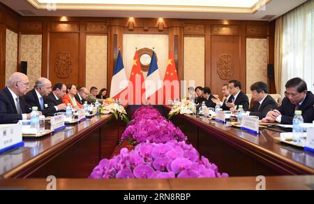 (151103) -- BEIJING, Nov. 3, 2015 -- Chinese Premier Li Keqiang (3rd R) meets with French President Francois Hollande (3rd L) in Beijing, capital of China, Nov. 3, 2015. ) (mp) CHINA-BEIJING-LI KEQIANG-FRENCH PRESIDENT-HOLLANDE-MEETING (CN) ZhangxDuo PUBLICATIONxNOTxINxCHN   Beijing Nov 3 2015 Chinese Premier left Keqiang 3rd r Meets With French President François Hollande 3rd l in Beijing Capital of China Nov 3 2015 MP China Beijing left Keqiang French President Hollande Meeting CN ZhangxDuo PUBLICATIONxNOTxINxCHN Stock Photo