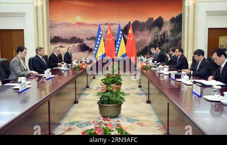 (151126) -- BEIJING, Nov. 26, 2015 -- Chinese Premier Li Keqiang (3rd R) meets with Denis Zvizdic (2nd L), chairman of the Council of Ministers of Bosnia and Herzegovina, in Beijing, capital of China, Nov. 26, 2015. Denis Zvizdic was in China to attend the fourth leaders meeting between China and Central and Eastern European countries. ) (wf) CHINA-BOSNIA AND HERZEGOVINA-MEETING (CN) ZhangxDuo PUBLICATIONxNOTxINxCHN   151126 Beijing Nov 26 2015 Chinese Premier left Keqiang 3rd r Meets With Denis Zvizdic 2nd l Chairman of The Council of Minister of Bosnia and Herzegovina in Beijing Capital of C Stock Photo