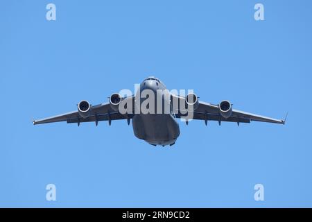 La Royal Australian Air Force, nota anche come RAAF Practice Flypast sulla città di Brisbane, Brisbane, Australia, 1 settembre 2023 (foto di Patrick Hoelscher/News Images) Foto Stock