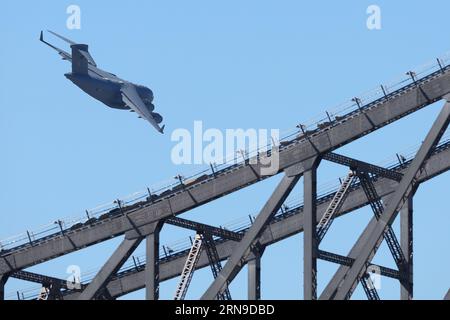 La Royal Australian Air Force, nota anche come RAAF, pratica il sorvolo della città di Brisbane, Brisbane, Australia. 1 settembre 2023. (Foto di Patrick Hoelscher/News Images) a Brisbane, Australia il 1/9/2023. (Foto di Patrick Hoelscher/News Images/Sipa USA) credito: SIPA USA/Alamy Live News Foto Stock