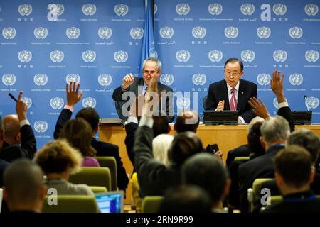 (151216) -- NEW YORK, 16 dicembre 2015 -- il segretario generale delle Nazioni Unite Ban Ki-Moon (R) risponde alle domande durante la sua conferenza stampa di fine anno presso la sede delle Nazioni Unite a New York, 16 dicembre 2015.) CONFERENZA STAMPA DI FINE ANNO LixMuzi PUBLICATIONxNOTxINxCHN 151216 New York DEC 16 2015 Segretario generale delle Nazioni Unite Ban KI Moon r rispondere alle domande durante la sua conferenza stampa di fine anno PRESSO la sede delle Nazioni Unite a New York DEC 16 2015 Conferenza stampa di fine anno Ban KI Moon LiXMuzi PUBLICATIONxINxCHN Foto Stock