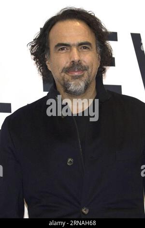 (160127) -- CITTÀ DEL MESSICO, 26 gennaio 2016 -- il regista messicano Alejandro Gonzalez Inarritu posa durante il photocall per promuovere il film The Revenant a città del Messico, capitale del Messico, il 26 gennaio 2016. Alejandro Ayala) (jp) (sp) MESSICO-CITTÀ DEL MESSICO-FILM-THE REVENANT e AlejandroxAyala PUBLICATIONxNOTxINxCHN 160127 città del Messico gennaio 26 2016 il regista MESSICANO Alejandro Gonzalez Inarritu posa durante il Photo Call per promuovere il Film la vendetta a città del Messico capitale del Messico IL 26 2016 gennaio Alejandro Ayala JP SP Mexico City Film The revenant e AlejandroxAyala PUBLICATIONxNOTxINxCH Foto Stock