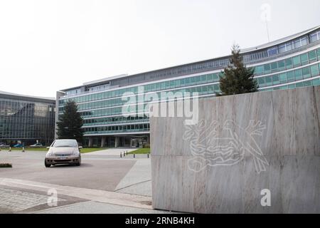 Nestlé Bilanzpressekonferenz (160218) - VEVEY, 18 febbraio 2016 - foto scattata il 18 febbraio 2016 mostra la sede centrale del gigante svizzero del cibo e delle bevande Nestlé a Vevey, in Svizzera. Paul Bulcke, CEO del gigante svizzero del settore Food & Beverage Nestle, ha dichiarato giovedì che la Cina è stata e rimane il suo importante motore di crescita. Giovedì Nestle ha annunciato una crescita organica a un anno intero del 4,2% nel 2015, inferiore al suo obiettivo a lungo termine di crescita del 5-6%. La sua performance sul mercato asiatico è stata seriamente influenzata dalla questione dei noodles Maggi in India. Tuttavia, la relazione annuale constatava che la Cina Foto Stock