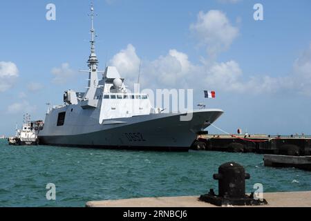 (160229) -- SINGAPORE, 29 febbraio 2016 -- foto scattata il 29 febbraio 2016 mostra la fregata multimissione Provence della Marina francese ancorata alla base navale Changi di Singapore. La fregata multimissione della Marina francese Provence si aprì ai media mentre era ormeggiata alla base navale Changi di Singapore lunedì durante il suo primo viaggio di prova. ) SINGAPORE-FRANCIA-MARINA-PROVENZA ThenxChihxWey PUBLICATIONxNOTxINxCHN Singapore febbraio 29 2016 la foto scattata IL 29 2016 febbraio mostra la Multi Mission Frigate Provence della Marina francese ancorata ALLA base navale Changi di Singapore la Multi Mission Frigate Provence della Marina francese ha aperto ai media Foto Stock