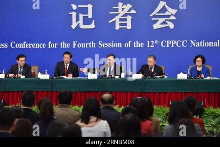 (160309) -- BEIJING, March 9, 2016 -- Huang Jiefu (C), Fan Xiaojian (2nd R), Hu Xiaoyi (2nd L), Li Weihong (1st R) and Liu Changming, five members of the 12th National Committee of the Chinese People s Political Consultative Conference, give a press conference on the development of people s livelihood in Beijing, capital of China, March 9, 2016. )(mcg) (TWO SESSIONS)CHINA-BEIJING-CPPCC-PRESS CONFERENCE (CN) LixXin PUBLICATIONxNOTxINxCHN   Beijing March 9 2016 Huang Jiefu C supporter Xiaojian 2nd r HU Xiaoyi 2nd l left Weihong 1st r and Liu Chang Ming Five Members of The 12th National Committee Stock Photo