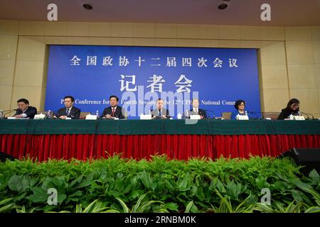 (160309) -- BEIJING, March 9, 2016 -- Huang Jiefu (C), Fan Xiaojian (3rd R), Hu Xiaoyi (3rd L), Li Weihong (2nd R), Liu Changming (2nd L), five members of the 12th National Committee of the Chinese People s Political Consultative Conference, give a press conference on the development of people s livelihood in Beijing, capital of China, March 9, 2016. )(mcg) (TWO SESSIONS)CHINA-BEIJING-CPPCC-PRESS CONFERENCE (CN) LixXin PUBLICATIONxNOTxINxCHN   Beijing March 9 2016 Huang Jiefu C supporter Xiaojian 3rd r HU Xiaoyi 3rd l left Weihong 2nd r Liu Chang Ming 2nd l Five Members of The 12th National Co Stock Photo