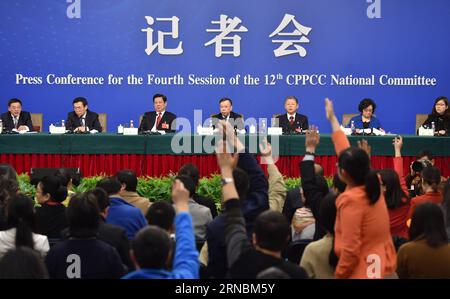 (160309) -- BEIJING, March 9, 2016 -- Huang Jiefu (C, back), Fan Xiaojian (3rd R, back), Hu Xiaoyi (3rd L, back), Li Weihong (2nd R, back) and Liu Changming (2nd L, back), five members of the 12th National Committee of the Chinese People s Political Consultative Conference, give a press conference on the development of people s livelihood in Beijing, capital of China, March 9, 2016. )(mcg) (TWO SESSIONS)CHINA-BEIJING-CPPCC-PRESS CONFERENCE (CN) LixXin PUBLICATIONxNOTxINxCHN   Beijing March 9 2016 Huang Jiefu C Back supporter Xiaojian 3rd r Back HU Xiaoyi 3rd l Back left Weihong 2nd r Back and Stock Photo