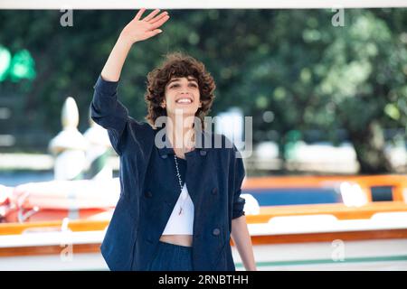 Venezia, Italia. 1 settembre 2023. Greta ferro arriva all'Excelsior Hotel durante la 80 Mostra del Cinema di Venezia il 1 settembre 2023. Foto di Aurore Marechal/ABACAPRESS.COM credito: Abaca Press/Alamy Live News Foto Stock