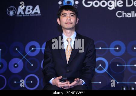 (160315) -- SEOUL, March 15, 2016 -- South Korean professional Go player Lee Sedol attends a press conference after finishing the final match of the Google DeepMind Challenge Match against Google s artificial intelligence program, AlphaGo, in Seoul, South Korea, March 15, 2016. Google s Go-playing computer program again defeated its human opponent in a final match on Tuesday that sealed its 4-1 victory. ) (SP)SOUTH KOREA-GO-LEE SEDOL VS ALPHAGO-FIFTH ROUND YaoxQilin PUBLICATIONxNOTxINxCHN   Seoul March 15 2016 South Korean Professional Go Player Lee  Attends a Press Conference After Finishing Stock Photo