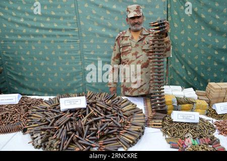 A Pakistani security personnel display seized bullets in southwest Pakistan s Quetta on April 15, 2016. Pakistani security forces seized a huge arms and ammunition cache during a secret operation near the Pak-Afghan border in the Pakistan s Balochistan province. ) PAKISTAN-QUETTA-SEIZED WEAPONS Irfan PUBLICATIONxNOTxINxCHN   a Pakistani Security Personnel Display seized Bullets in Southwest Pakistan S Quetta ON April 15 2016 Pakistani Security Forces seized a Huge Arms and Ammunition Cache during a Secret Operation Near The Pak Afghan Border in The Pakistan S Balochistan Province Pakistan Quet Stock Photo